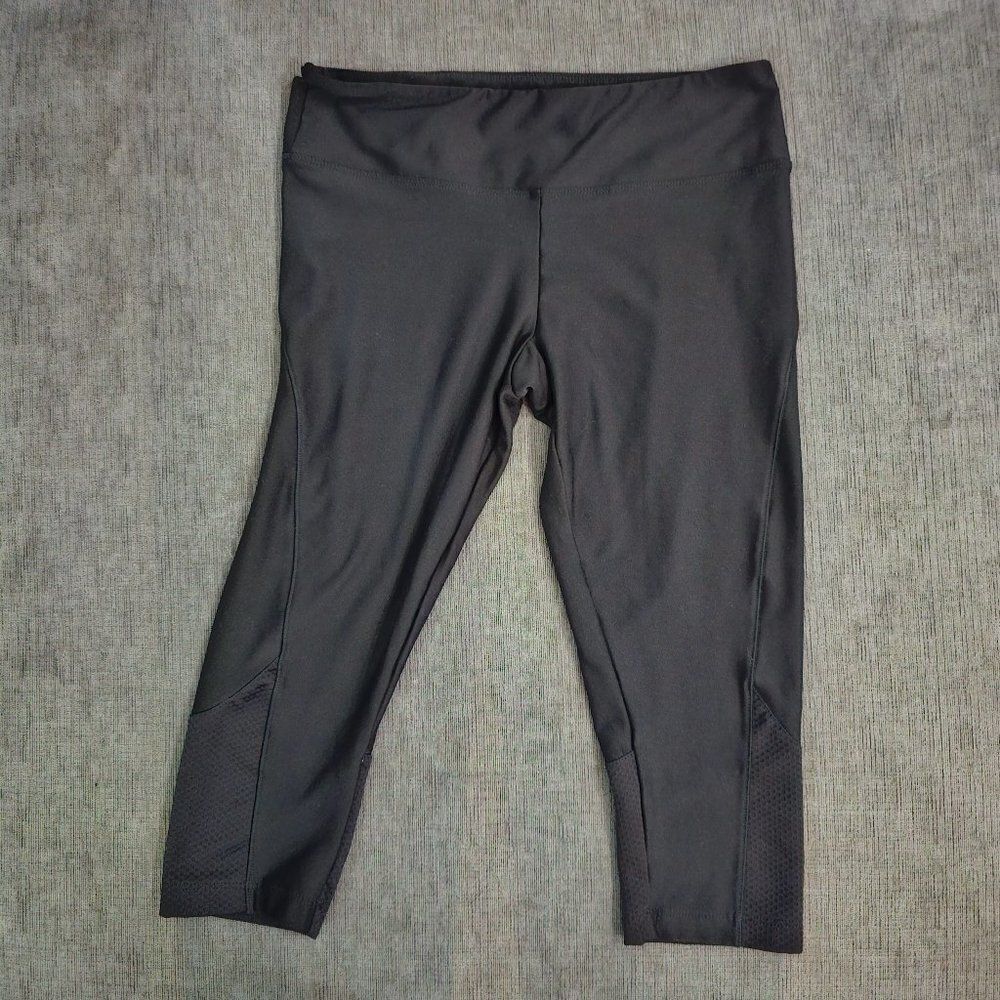 Marika Yoga Pants Women Medium Black Polyester High Rise Capri Mesh Leggings